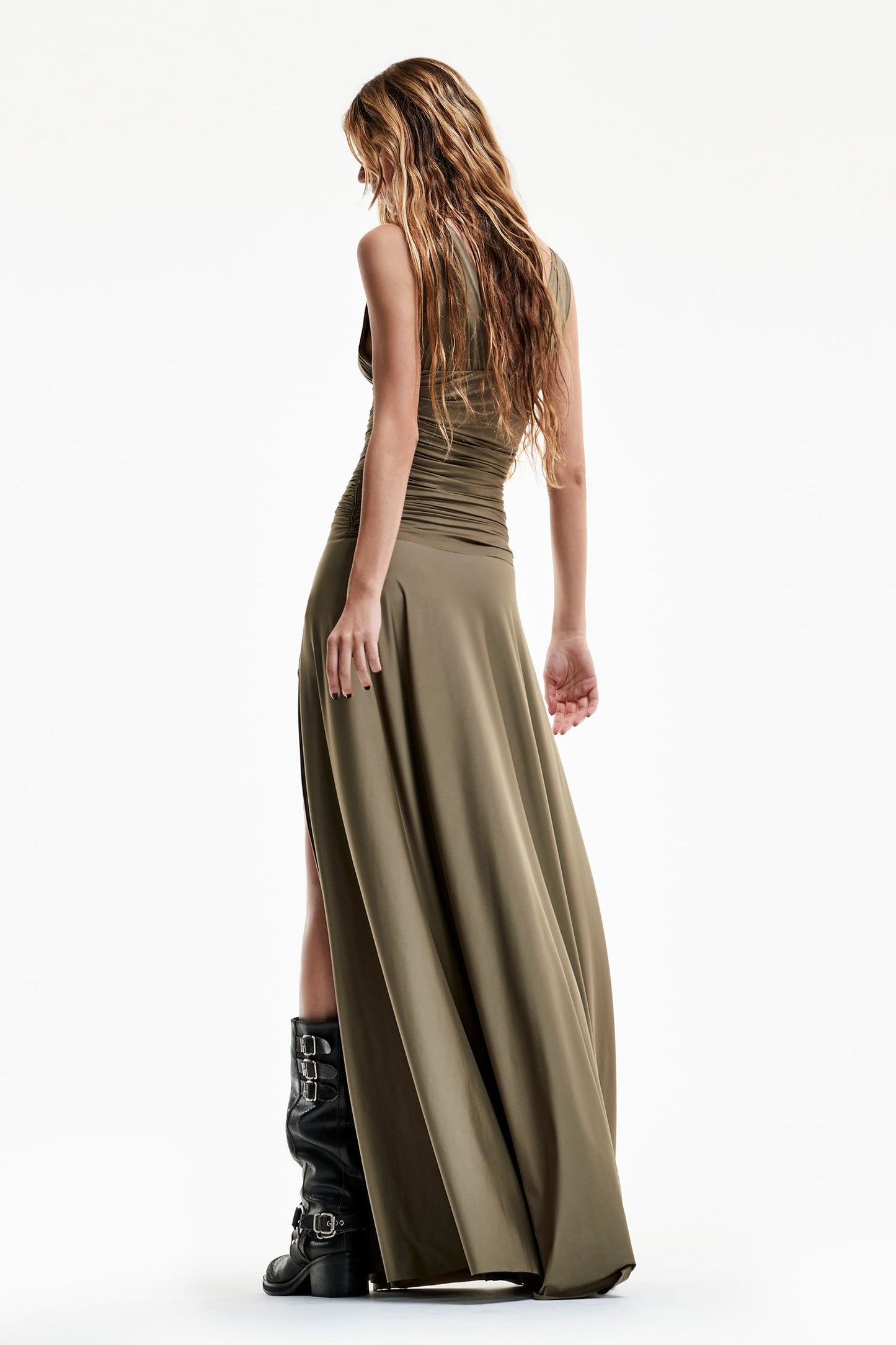 Abito Aniye By